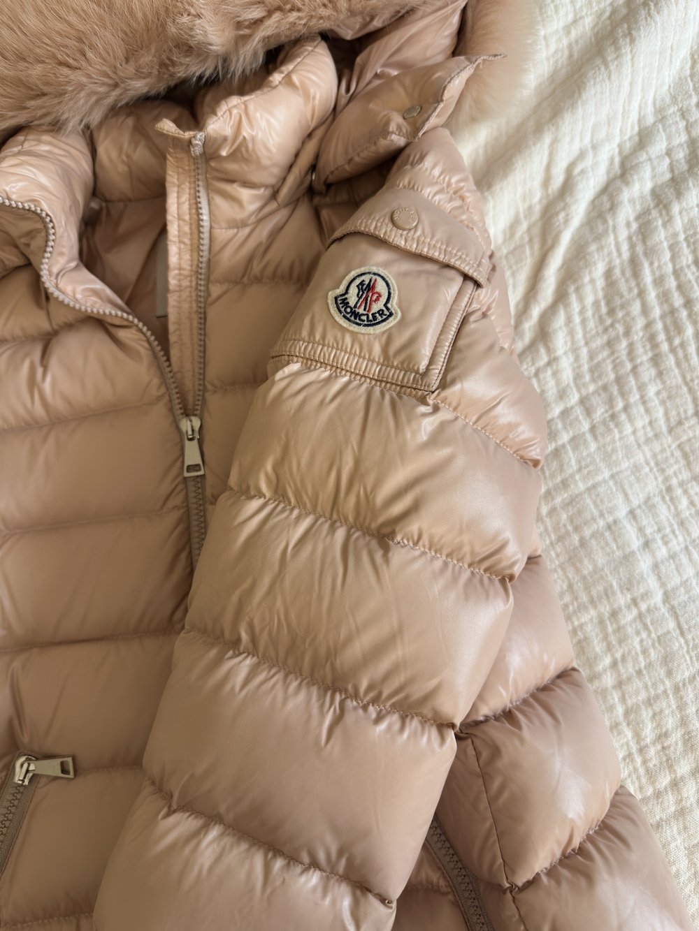Moncler Women's Blush Pink Quilted Down Puffer Jacket with Fur-Trim Hood - Picture 2 of 5